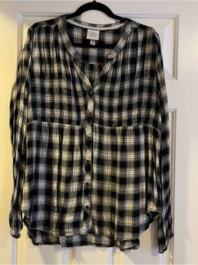 Knox Rose Black and White Plaid Button-Up Top